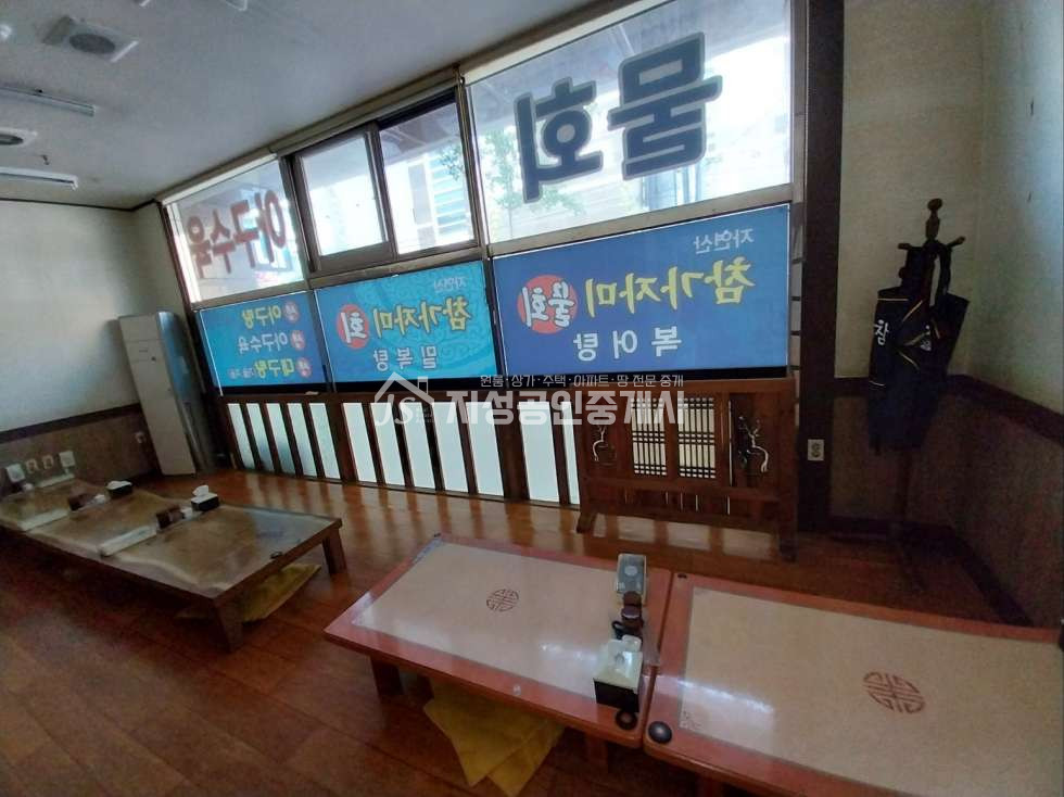 대구 달서구 호림동 성서모다아울렛인근 중심상가 /모서리상가 / 유동인구 풍부 /공영주차장 인근 /옷가게및 음식점밀집 / 음식점 / 옷가게 / 카페 /다용도 월세 매물번호 10915 사진 6