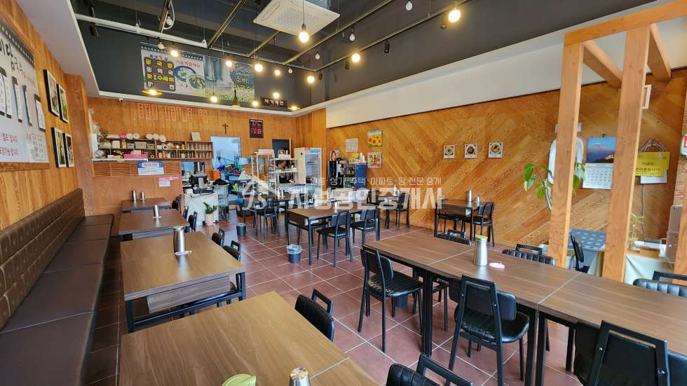 대구 달서구 대곡동 주건축물제1동 대곡동정부종합청사인근/ 수목원인근/ 풍부한유동인구/ 대로변상가/ 깔끔하고깨끗함/ 넓은평수/ 업종제한없음/ 양도양수가능/ 권리금협의가능 월세 매물번호 10151 사진 1