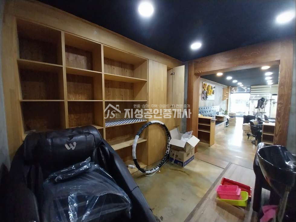 대구 달서구 성당동 시장상권 유동인구풍부 미용실 뷰티샵 포차 식당 김밥집 분시집등 다용도 월세 매물번호 11061 사진 4
