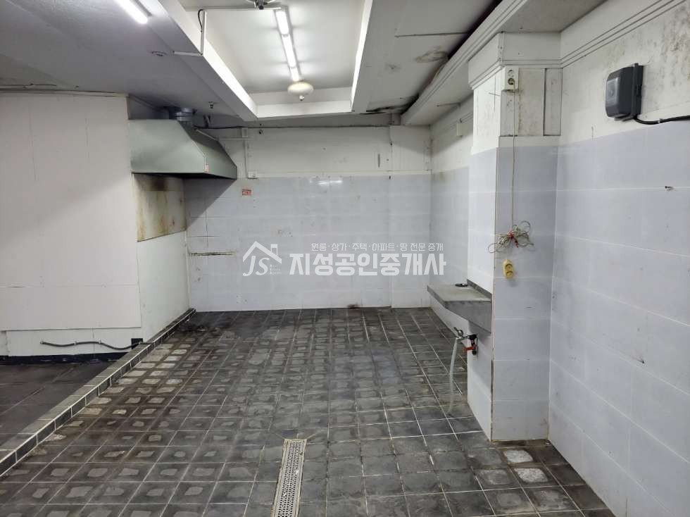 대구 달서구 성당동 권리금없음 대도로변 상가 내부화장실 유동인구 풍부함 서부정류장인근 월세 매물번호 10857 사진 1