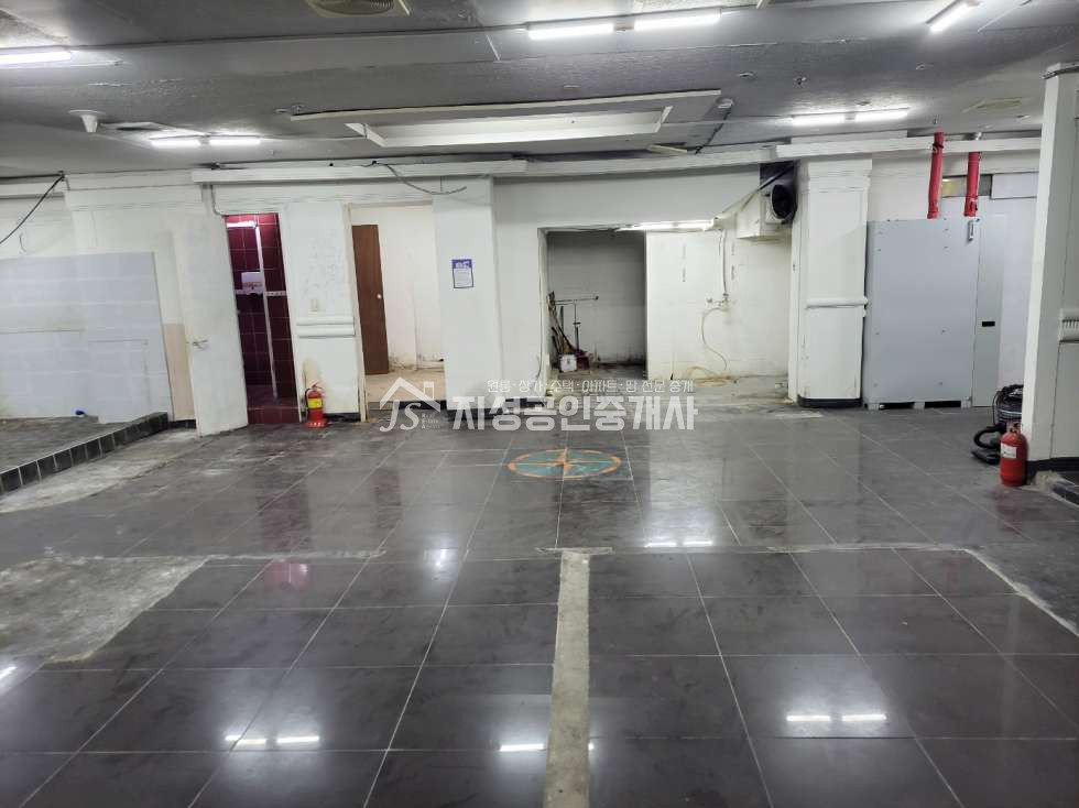 대구 달서구 성당동 권리금없음 대도로변 상가 내부화장실 유동인구 풍부함 서부정류장인근 월세 매물번호 10857 사진 2