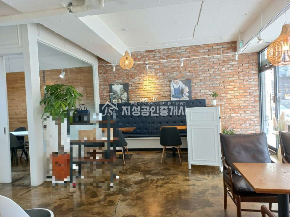 대구 수성구 범어동 수성구청역5분거리/ 상가밀집지역/ 인근대단지아파트밀집지역 / 시인성.유동성좋음 / 다용도가능 월세 매물번호 11121 사진 2