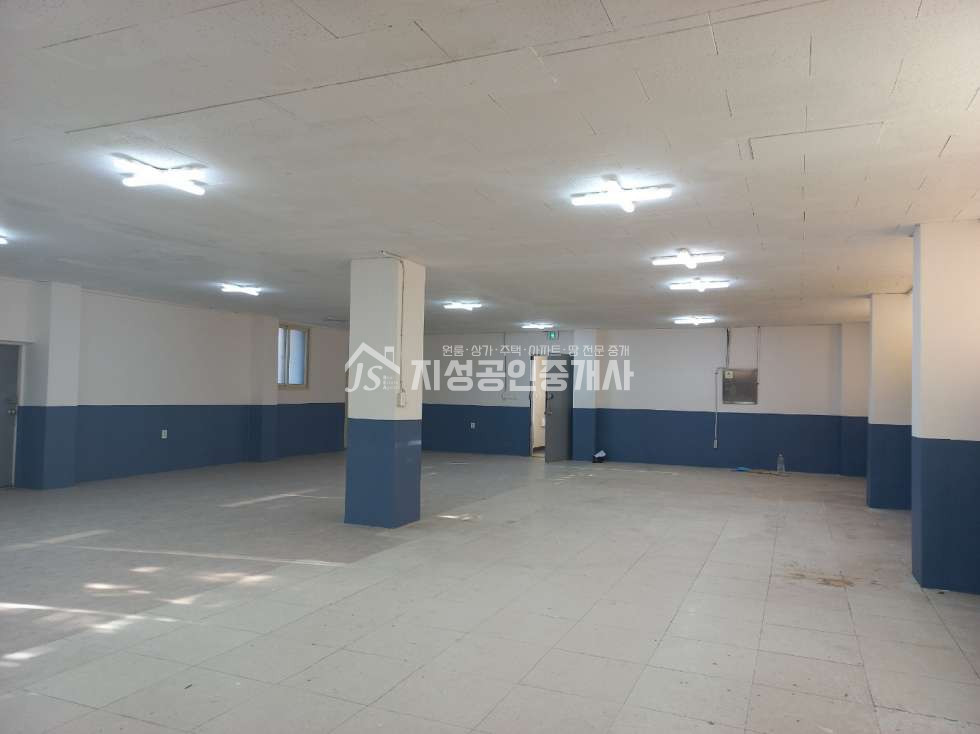 대구 달서구 감삼동 감삼역인근사무실 / 깨끗하고 넓은평수 / 무권리 / 다용도가능 월세 매물번호 11256 사진 2
