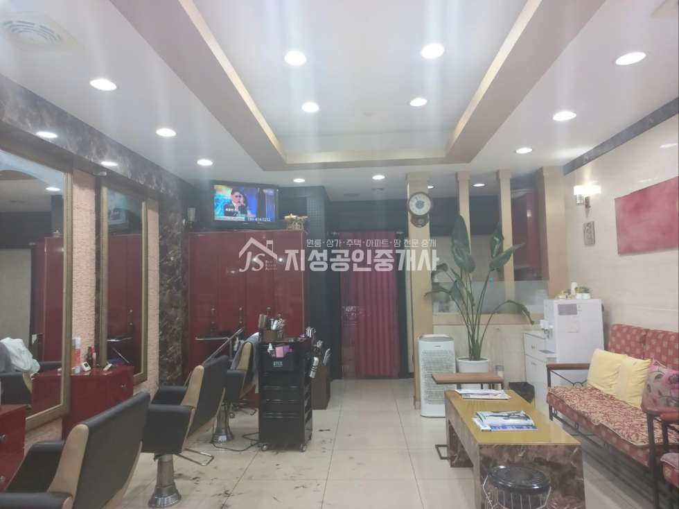 대구 달서구 유천동 110동 아파트단지내코너변상가/ 초등학교맞은편노출좋은상가/ 유동성많음/다용도가능 매매 매물번호 11739 사진 1