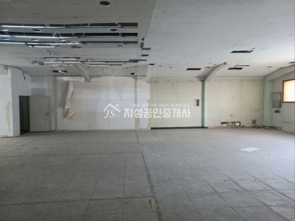 대구 달서구 도원동 권리금없음 / 4층단독사용 / 항아리상권 / 업종제한없음/ 유동인구아주많음 월세 매물번호 10878 사진 5