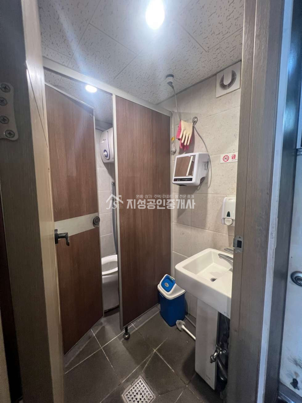 대구 달서구 진천동 1,2층 복층구조/ 매출높은상가/ 이마트인근/ 풍부한유동인구/ 코너상가로 시인성 아주 좋아요/ 현업종 양도양수가능 월세 매물번호 10811 사진 4