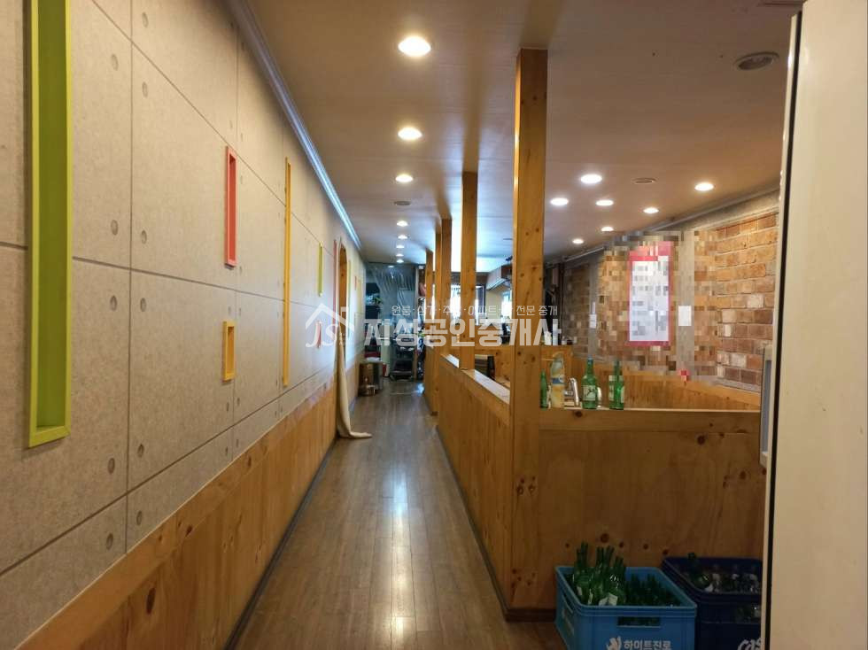대구 달서구 본동 감천초등학교인근/ 아파트단지근접한상가/ 넓은실내/ 무권리/ 다용도가능 월세 매물번호 10925 사진 3