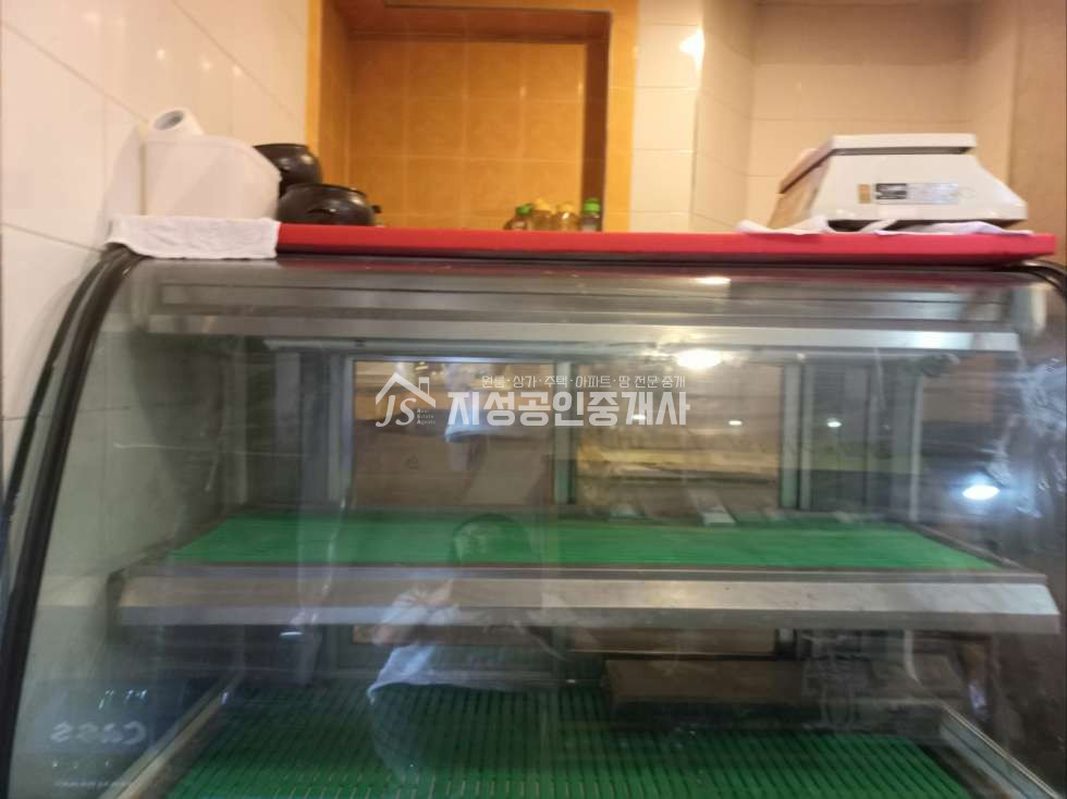 대구 달서구 본동 감천초등학교인근/ 아파트단지근접한상가/ 넓은실내/ 무권리/ 다용도가능 월세 매물번호 10925 사진 12