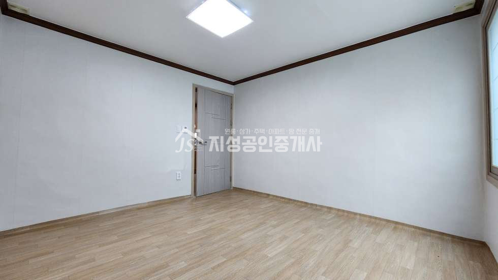 대구 달서구 상인동 276-19 상인역도보5분거리/ 역세권/ 방2+주거욕1/ 올수리했음/ 깔끔하고깨끗함/ 착한월세/ 월세조정가능 월세 매물번호 10072 사진 1