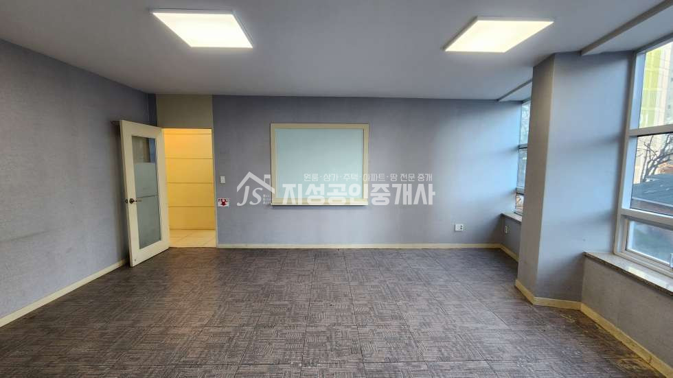대구 달서구 대곡동 대곡역인근/ 항아리상권/ 풍부한유동인구/ 업종제한없음/ 깔끔하고깨끗함/ 넓은평수/ 시인성아주좋음/ 2층단독사용 월세 매물번호 10132 사진 1