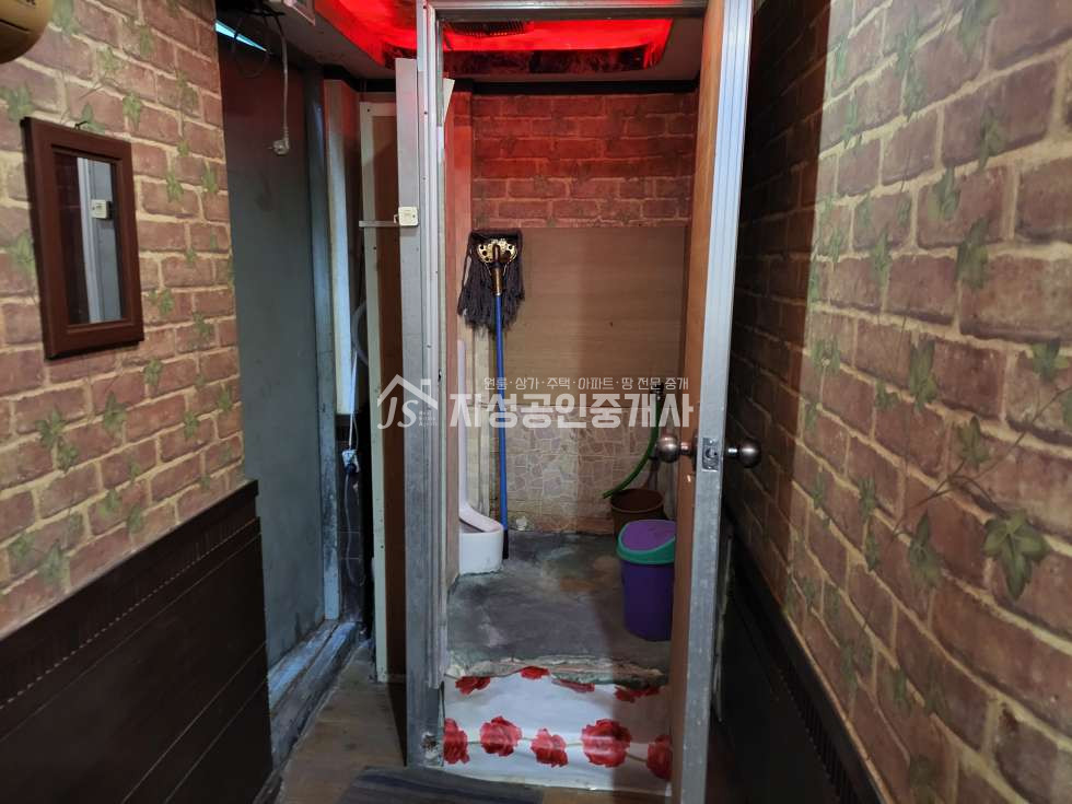 대구 달서구 대곡동 대곡역인근/ 풍부한유동인구/ 대단지아파트입구쪽상가/ 권리금없음/ 다용도가능/ 구)노래방자리(룸4개있음) 월세 매물번호 10274 사진 5