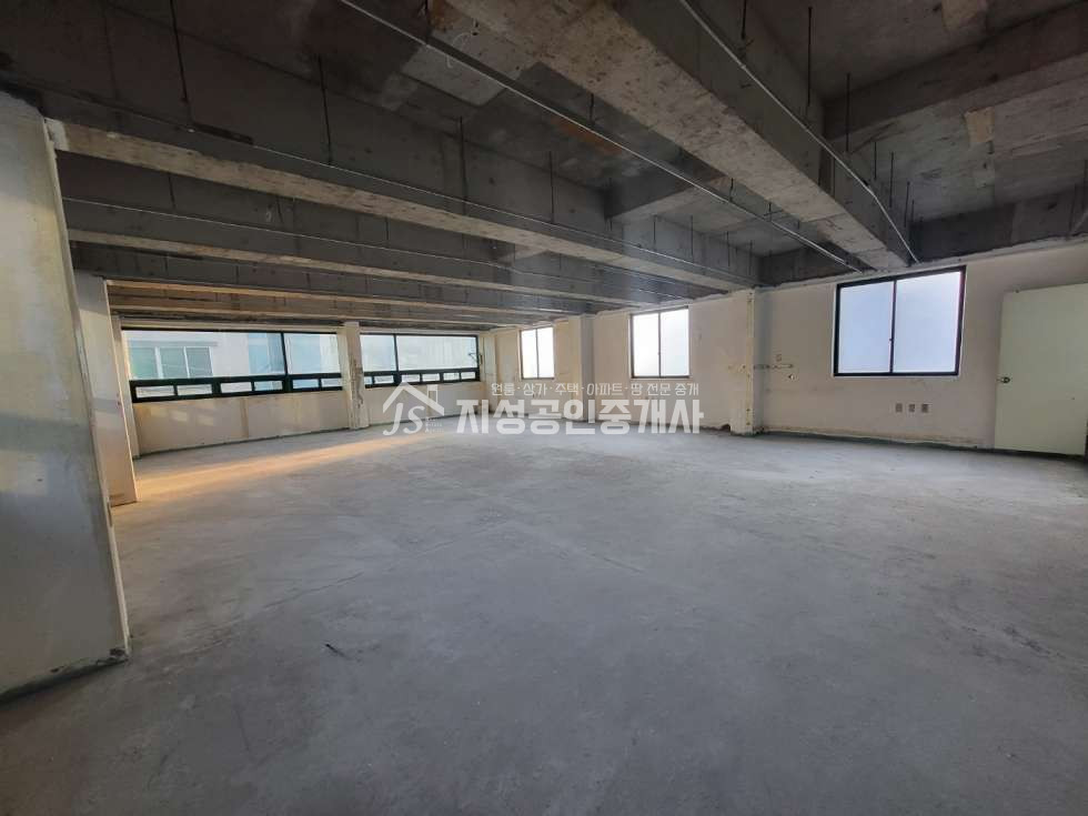 대구 달서구 진천동 진천역인근/ 3층단독사용/ 노출아주좋은상가/ 풍부한유동인구/ 도로변상가/ 다용도가능 월세 매물번호 10251 사진 1