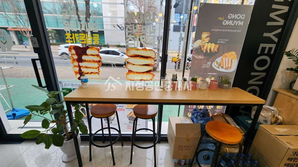 대구 달서구 본리동 카동 시장안상가/ 유동인구바글바글/ 현성업중/ 정비사업완료된상가/ 깨끗하고 깔끔함/ 권리금협의가능 월세 매물번호 10077 사진 3