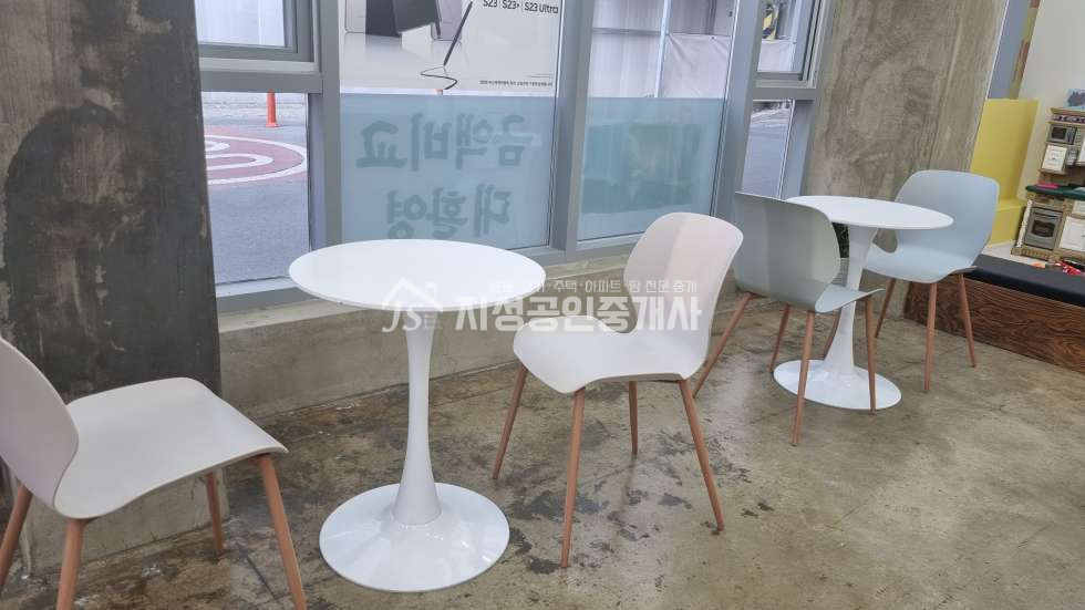 대구 달서구 진천동 월배역2분거리/ 역세권/ 코너상가/ 노출좋은 상가/ 인테리어 깔끔/ 대규모 아파트단지 밀집구역/ 초등학교 인근/ 최고의 상권/ 상권형성의 중심상가 월세 매물번호 10911 사진 5