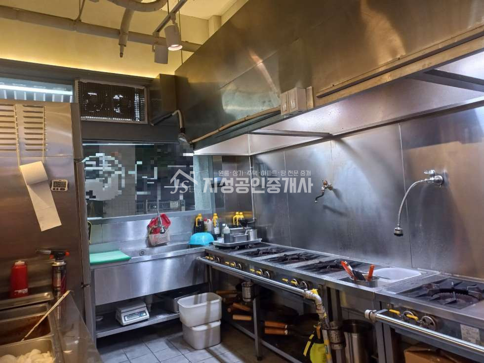 대구 중구 남산동 109동 남산역 인근 상가/ 남산동 상가임대/ 대단지아파트 상가/ 대규모 아파트 단지 밀집구역/ 노추좋은 상가/ 유동인구 많은 핫라인/ 상권형성의 중심상가/ 위치최상 월세 매물번호 10702 사진 5
