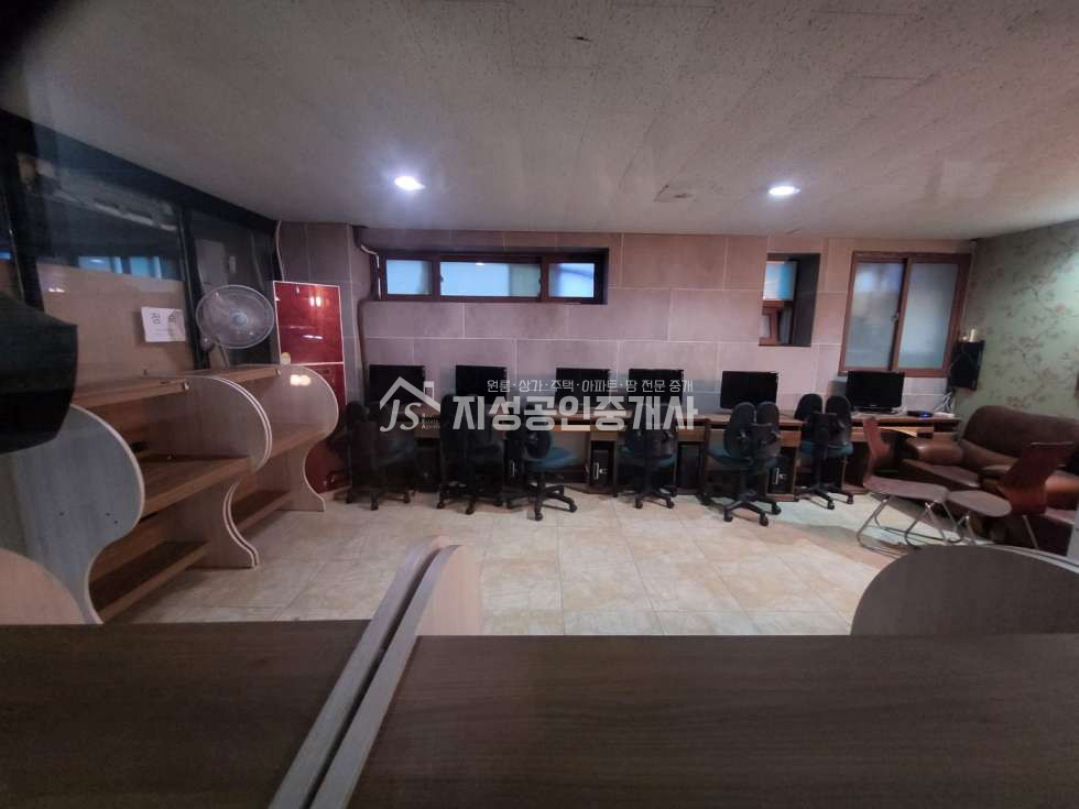 대구 달서구 상인동 권리금없음/ 2층단독사용/ 기존학원하던자리/ 업종제한없음/ 내부남여화장실별도/ 기존학원시설그대로있음 월세 매물번호 10395 사진 4