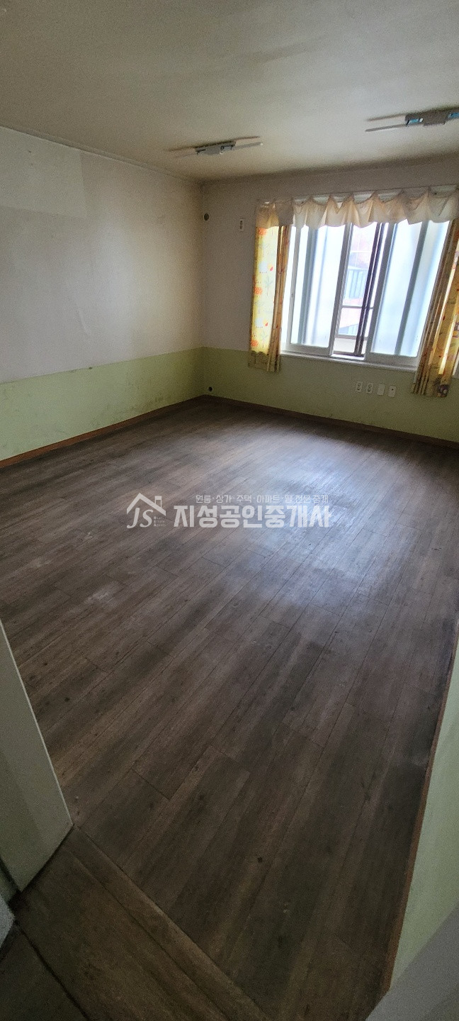 대구 달서구 상인동 상인역도보1분거리/ 풍부한유동인구/ 업종제한없음/ 권리금도없음/ 3층단독사용/시인성좋음 월세 매물번호 10034 사진 3