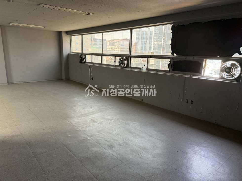 대구 달서구 송현동 월촌역1분거리큰대로변상가,실내넓고반듯한상가,무권리,다용도가능 월세 매물번호 10607 사진 2