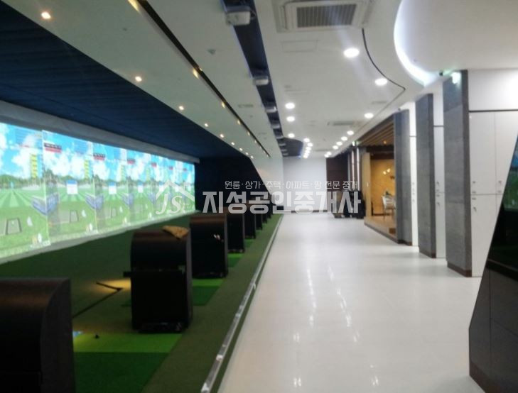 대구 달서구 대천동 주건축물제1동 스크린골프장 양도.양수/대천동스크린골프/골프연습장임대/복층구조/위치최상/대단지아파트 밀집구역/시설,상태 매우좋음 월세 매물번호 10929 사진 1