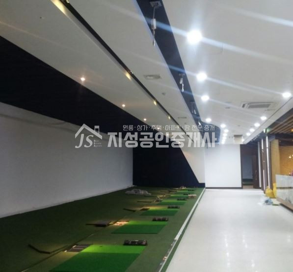 대구 달서구 대천동 주건축물제1동 스크린골프장 양도.양수/대천동스크린골프/골프연습장임대/복층구조/위치최상/대단지아파트 밀집구역/시설,상태 매우좋음 월세 매물번호 10929 사진 4