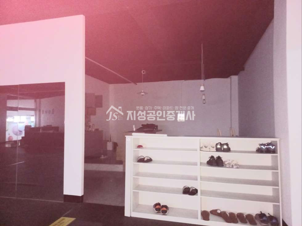 대구 달서구 진천동 주차편리 / 층고높고노출좋은대형상가 / 인근아파트밀집 / 무권리상가 월세 매물번호 11154 사진 1