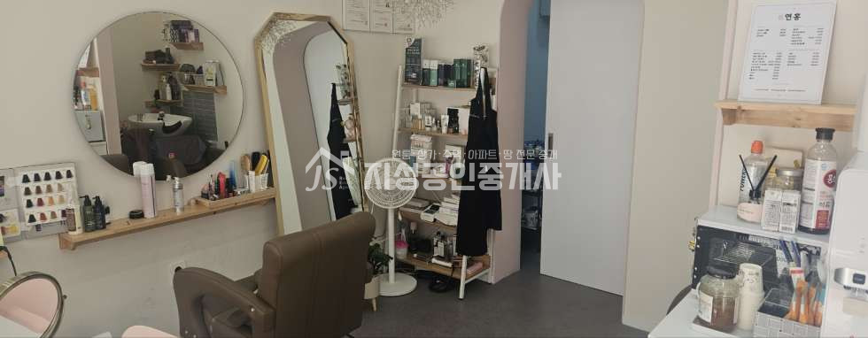 대구 달서구 상인동 도로변 위치!!아담하고 깔끔하게 인테리어 잘된 뷰티샾!! 월세 매물번호 11832 사진 1
