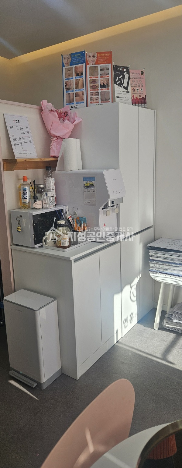 대구 달서구 상인동 도로변 위치!!아담하고 깔끔하게 인테리어 잘된 뷰티샾!! 월세 매물번호 11832 사진 3
