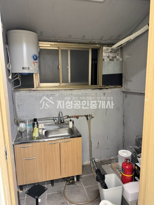 대구 달서구 성당동 시설비소액, 양도양수가능, 내부인테리어최상, 가게앞주차가능 월세 매물번호 13615 사진 5
