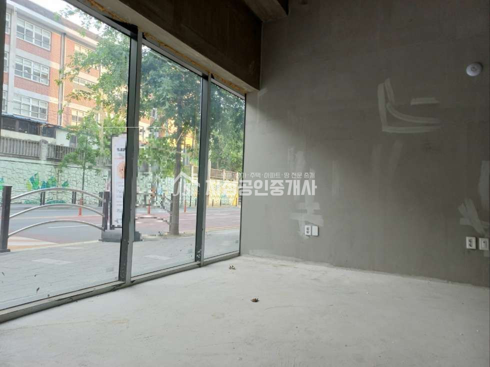 대구 달서구 진천동 월배초등학교앞상가 / 시인성좋음 신축,첫입주 대로변상가 / 권리금없음 /대단지아파트밀집된인근상가/ 월세 매물번호 10767 사진 1