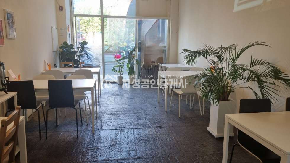 대구 달서구 월성동 주건축물제1동 신월초인근, 학군지, 대단지아파트 밀집지역, 내부인테리어 굿, 층고높음, 주차편리, 시인성굿 월세 매물번호 11392 사진 1