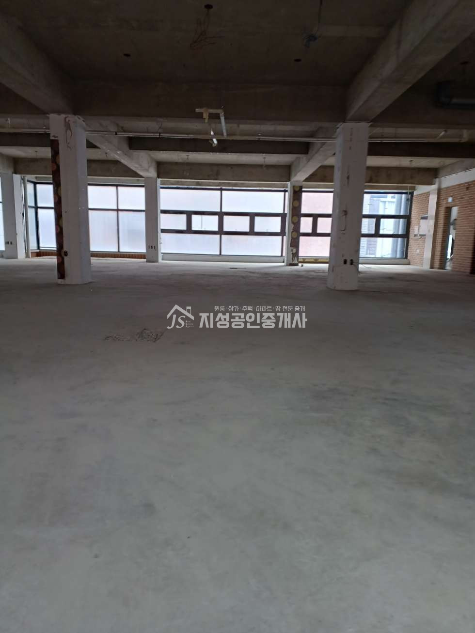 대구 달서구 월성동 정원빌딩동 2층단독사용/ 권리금없음/ 엘리베이터有/ 도로변상가/ 업종제한없음/ 대단지아파트인근/ 노출아주좋은상가 월세 매물번호 10265 사진 6