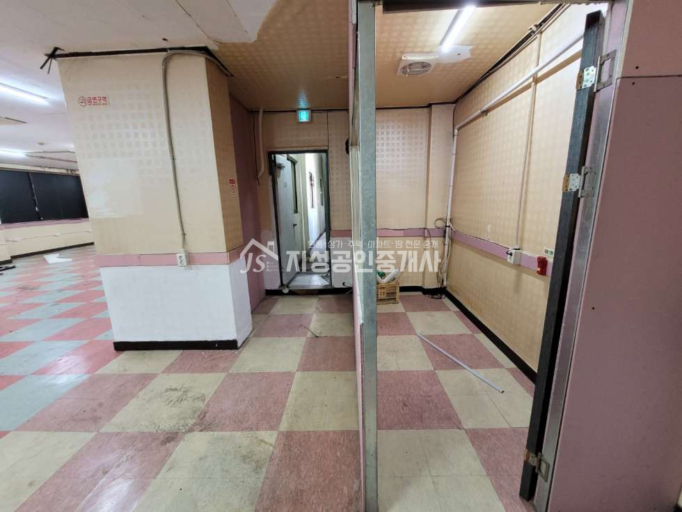 대구 달서구 상인동 A동 도로변상가 코너상가 시인성좋음 내부화장실 권리금없음 횡단보도앞 월세 매물번호 10829 사진 4