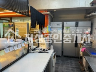대구 달서구 진천동 진하우스동 월배시장인근/ 풍부한유동인구/ 깔끔하고깨끗함(사진참고)/ 내부화장실/ 전기9k/ 도시가스있음/ 코너상가 월세 매물번호 10167 사진 1
