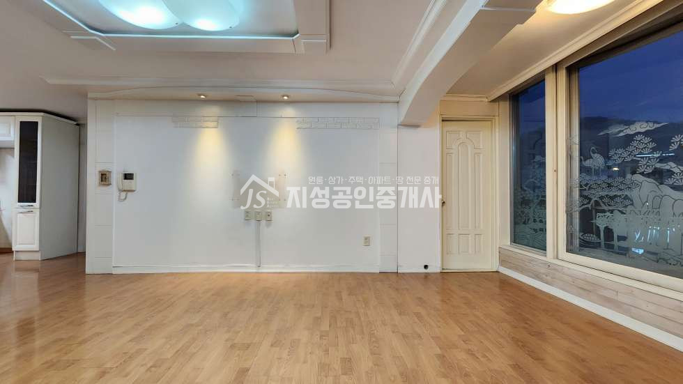 대구 달서구 대곡동 1015-6 대곡역인근/ 수목원인근/ 초,중,고바로인접/ 공기좋은위치/ 금액절충가능/ 버스정류장도보1분/ 햇살아주잘들어옴 매매 매물번호 10172 사진 10