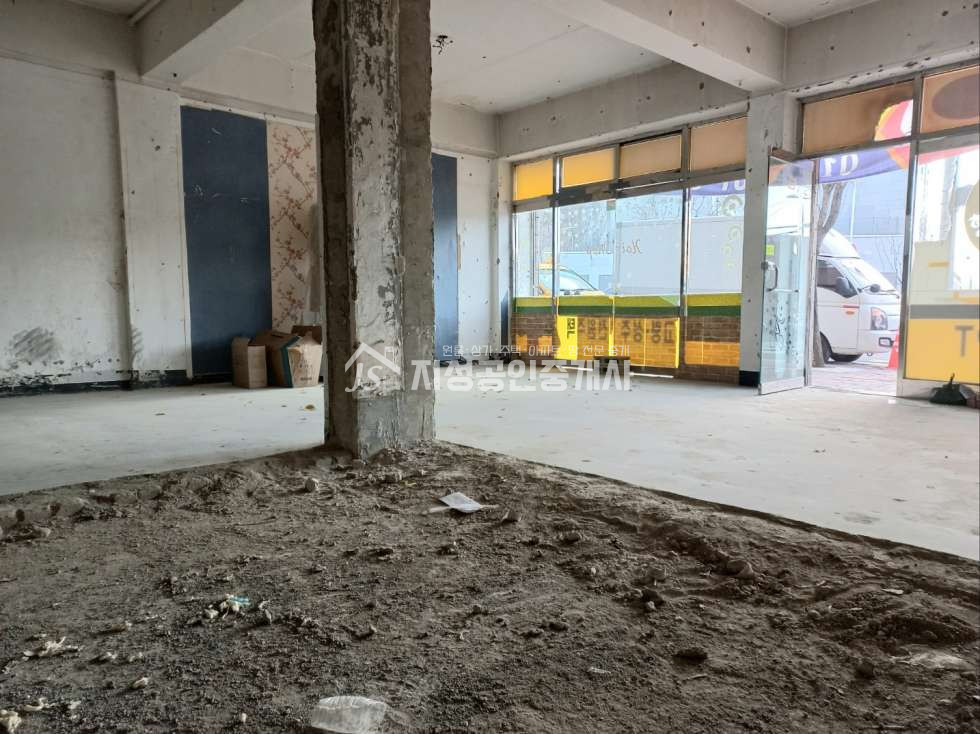 대구 남구 대명동 대명역인근/ 대로변상가/ 시인성아주좋음/ 풍부한유동인구/ 아파트단지맞은편/ 권리금없음/ 내부화장실만들수있음/ 분할도가능 월세 매물번호 10179 사진 6
