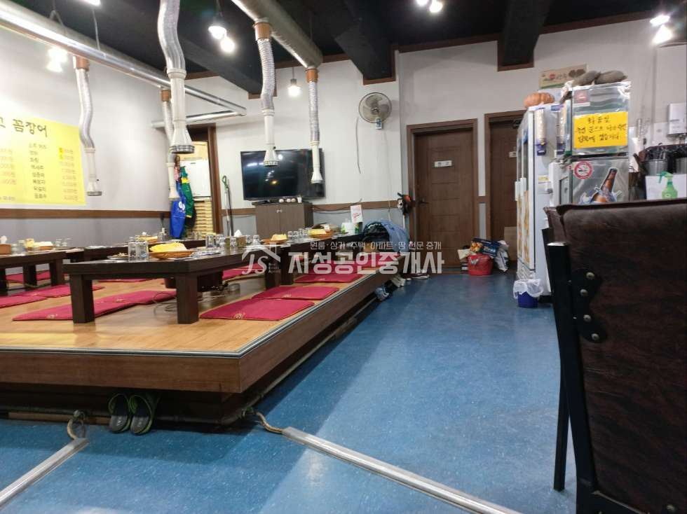 대구 달서구 장기동 대로변상가/ 1층단독사용/ 초등학교맞은편/ 풍부한유동인구/ 노출좋은상가/ 권리금협의/ 양도양수가능 월세 매물번호 10181 사진 2