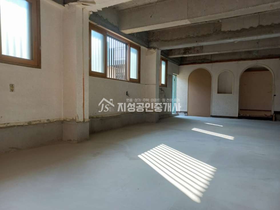 대구 남구 대명동 권리금없음/ 도로변상가/ 2층단독사용/ 풍부한유동인구/ 업종제한없음/ 시인성아주좋음 월세 매물번호 10185 사진 2