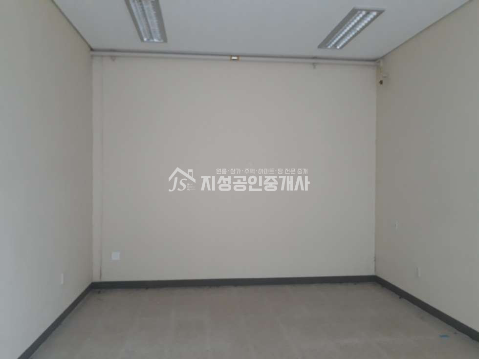 대구 달성군 옥포읍 강림리 상가동 아파트단지상가/ 권리금없음/ 풍부한유동인구/ 깔끔하고깨끗함/ 업종제한없음 월세 매물번호 10223 사진 1
