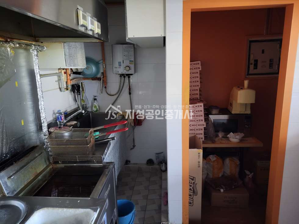 대구 달서구 대곡동 113동 아파트단지상가/ 풍부한유동인구/ 업종제한없음/ 노출좋은상가/ 권리금협의가능/ 양도양수가능 월세 매물번호 10235 사진 4