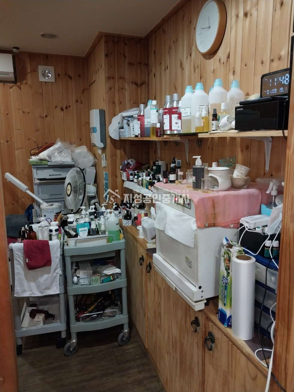 대구 달서구 송현동 월촌역인근/ 1층단독사용/ 주차편리/ 권리금아주조금(협의가능)/ 풍부한유동인구/ 내부화장실 월세 매물번호 10241 사진 2