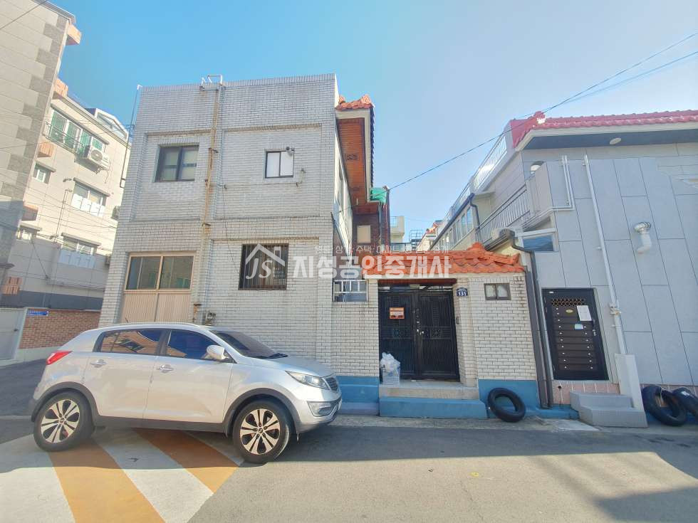 대구 달서구 송현동 1937-12 8x4도로접/ 대로변바로뒷/ 주거or건축가능or투자용/ 2층주인단독거주/ 1층상가를방4개로개조하였음 매매 매물번호 10310 사진 2