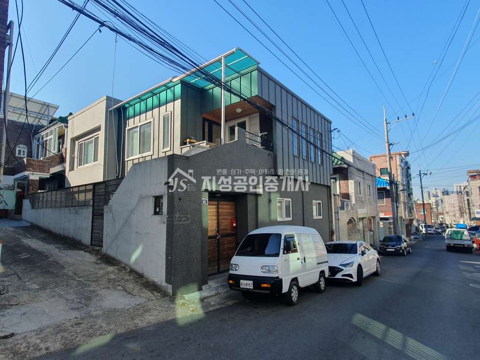 대구 달서구 송현동 1976-18 올리모델링주택/ 앞산순환도로인근/ 공기좋고전망좋은위치/ 남향이라햇살풍부함/ 주거용으로아주좋음 매매 매물번호 10313 사진 1