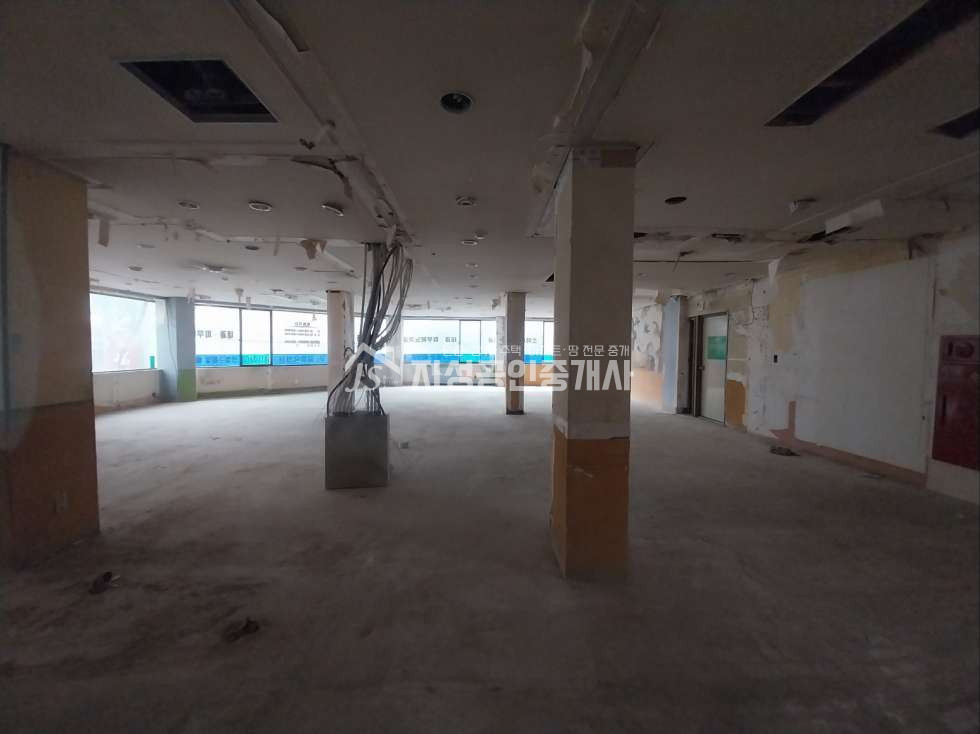 대구 달서구 본동 권리금없음/ 유동인구풍부함/ 도로변상가/ 월성4단지맞은편/ 업종제한없음/ 구)병원했던자리 /노출아주좋은상가 월세 매물번호 10344 사진 1