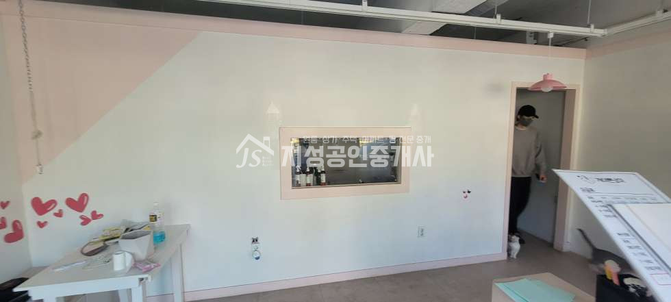 대구 달서구 상인동 도로변상가/ 초,중,고바로인접/ 권리금없음/ 풍부한유동인구/ 노출아주좋은상가/ 다용도가능/ 방2개있음 월세 매물번호 10394 사진 6