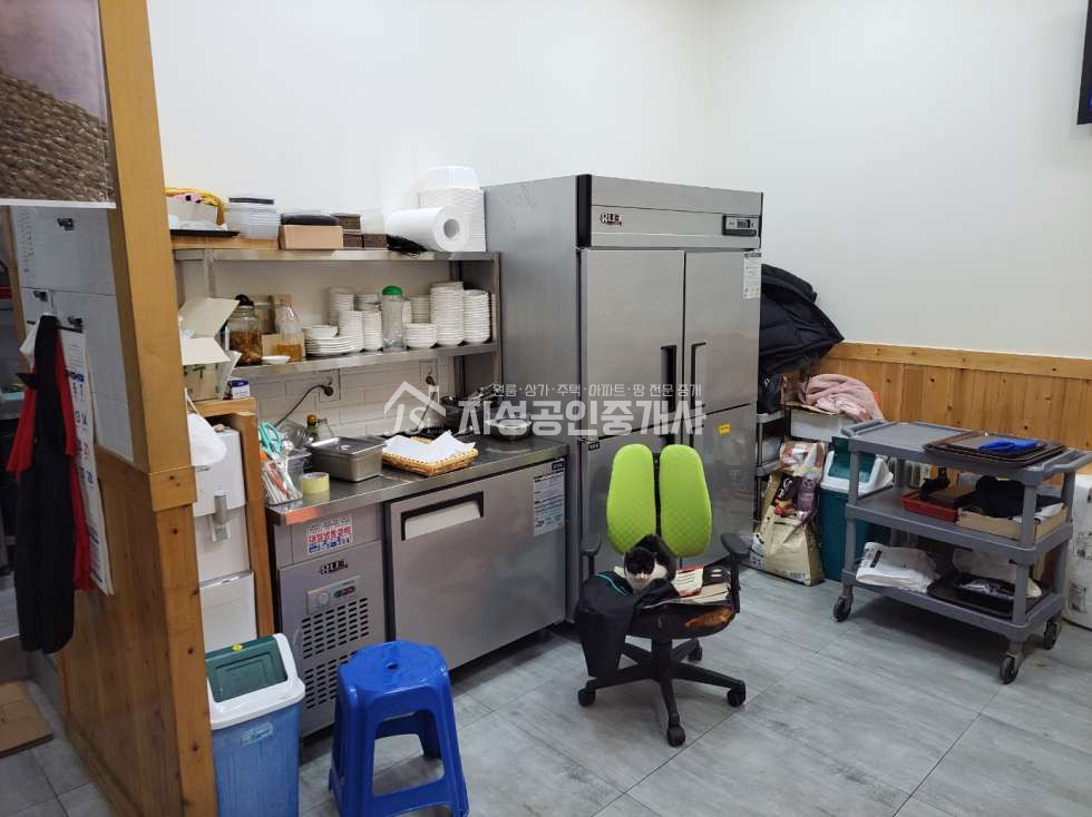 대구 달성군 옥포읍 주건축물제1동 풍부한유동인구/ 옥포최요지상권/ 노출아주좋은상가/ 1,2층창고서비스공간있음/ 양도양수가능/ 권리금협의가능 월세 매물번호 10415 사진 6