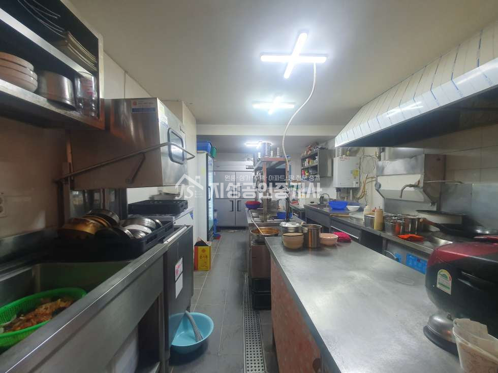 대구 달서구 용산동 도로변상가/ 횡단보도앞상가/ 풍부한유동인구/ 상권밀집지역/ 아파트밀집지역/ 양도양수가능/ 도시가스있음/ 1층단독사용/ 노출아주좋음 월세 매물번호 10456 사진 4