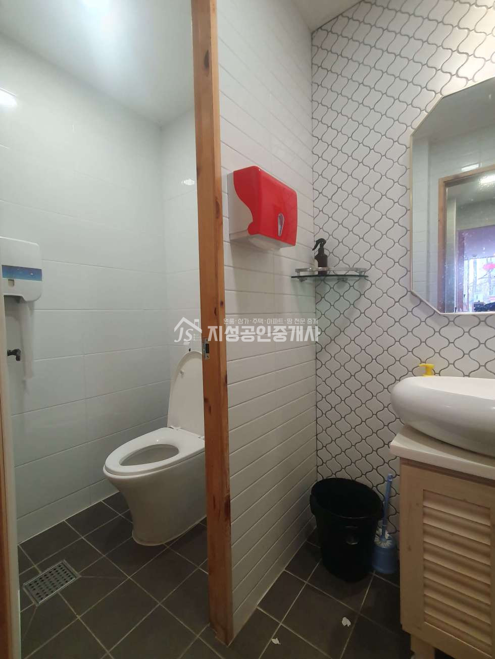 대구 달서구 용산동 도로변상가/ 횡단보도앞상가/ 풍부한유동인구/ 상권밀집지역/ 아파트밀집지역/ 양도양수가능/ 도시가스있음/ 1층단독사용/ 노출아주좋음 월세 매물번호 10456 사진 8