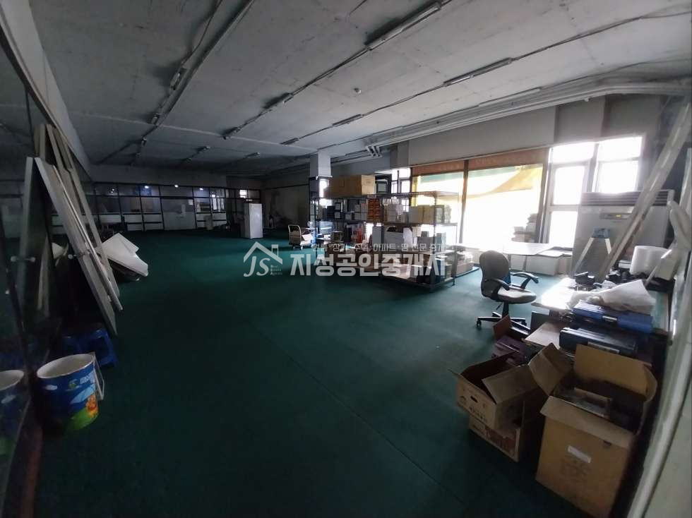 대구 달서구 본동 권리금없음/ 엘리베이터有/ 대로변상가/ 풍부한유동인구/ 아파트밀집지역상가/ 상권밀집지역/ 업종제한없음 월세 매물번호 10541 사진 3