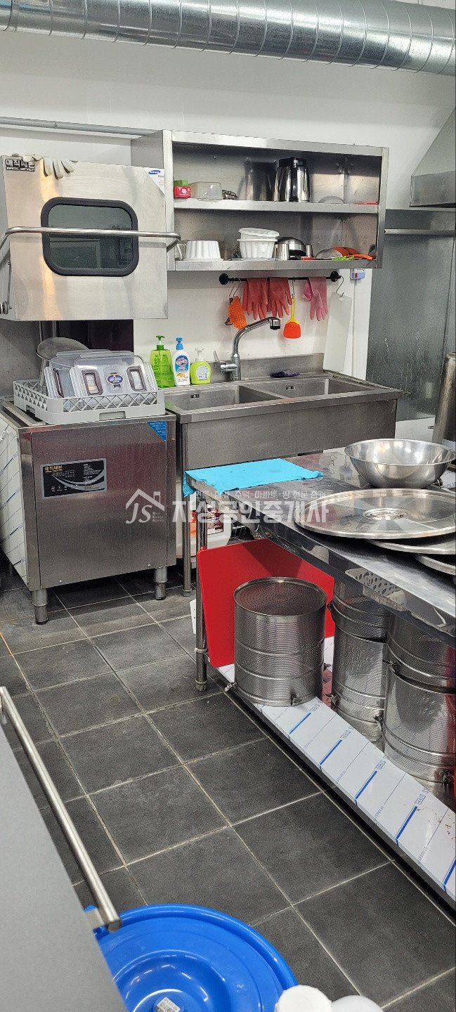 대구 달서구 상인동 상가나동 아파트단지상가/ 권리금아주조금/ 업종제한없음/ 풍부한유동인구/ 배달업종가능 월세 매물번호 10007 사진 6