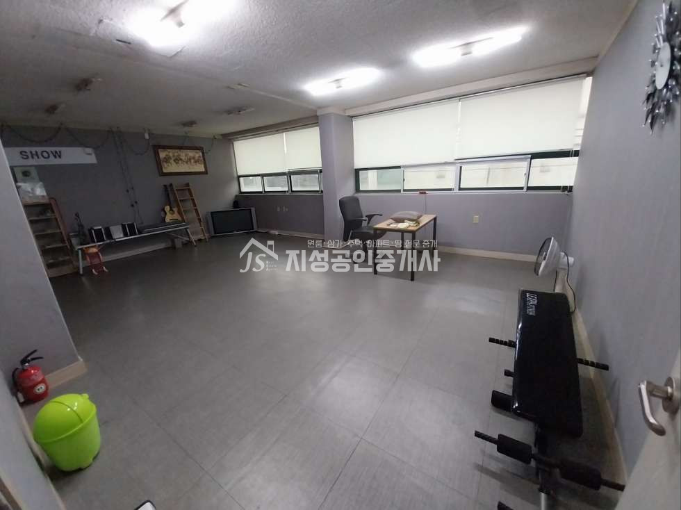 대구 달서구 성당동 권리금없음/ 2층단독사용/ 도로변상가/ 해올중고등학교맞은편/ 업종제한없음/ 코너상가/ 노출아주좋은상가 월세 매물번호 10561 사진 3